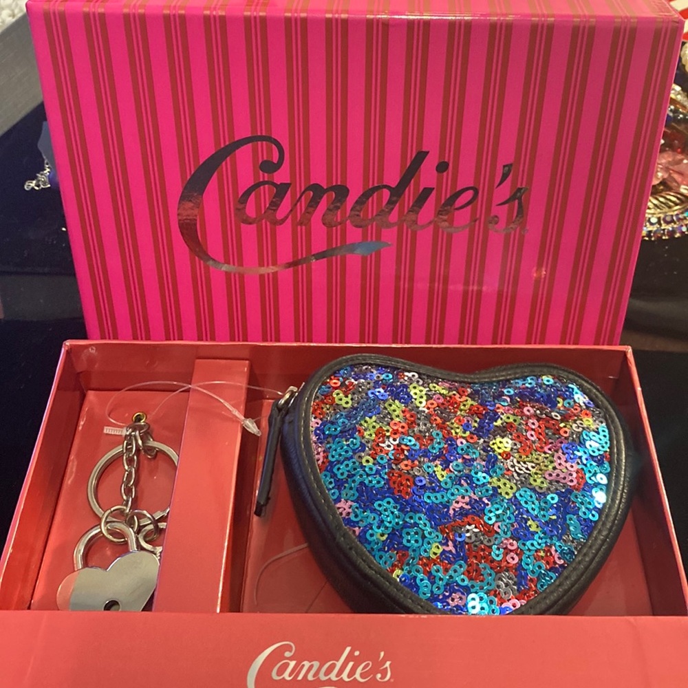 NIB Candie’s Coin Purse with Keychain